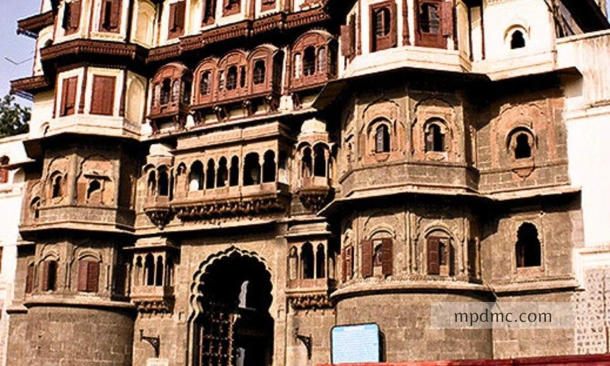 rajwada-palace