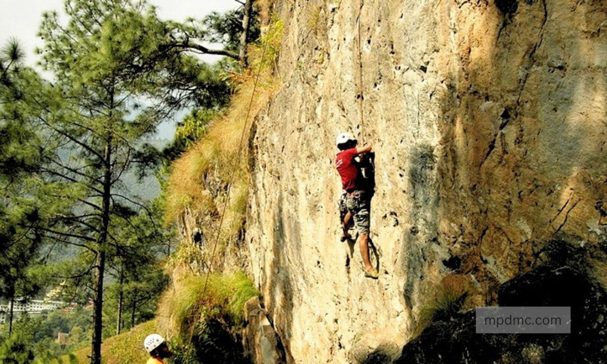 Rock Climbing at bandhavgarh